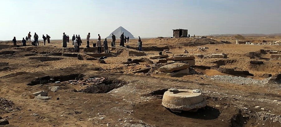 Dahshur near Amenemhat II pyramid burials discovery by Luxor Times 06